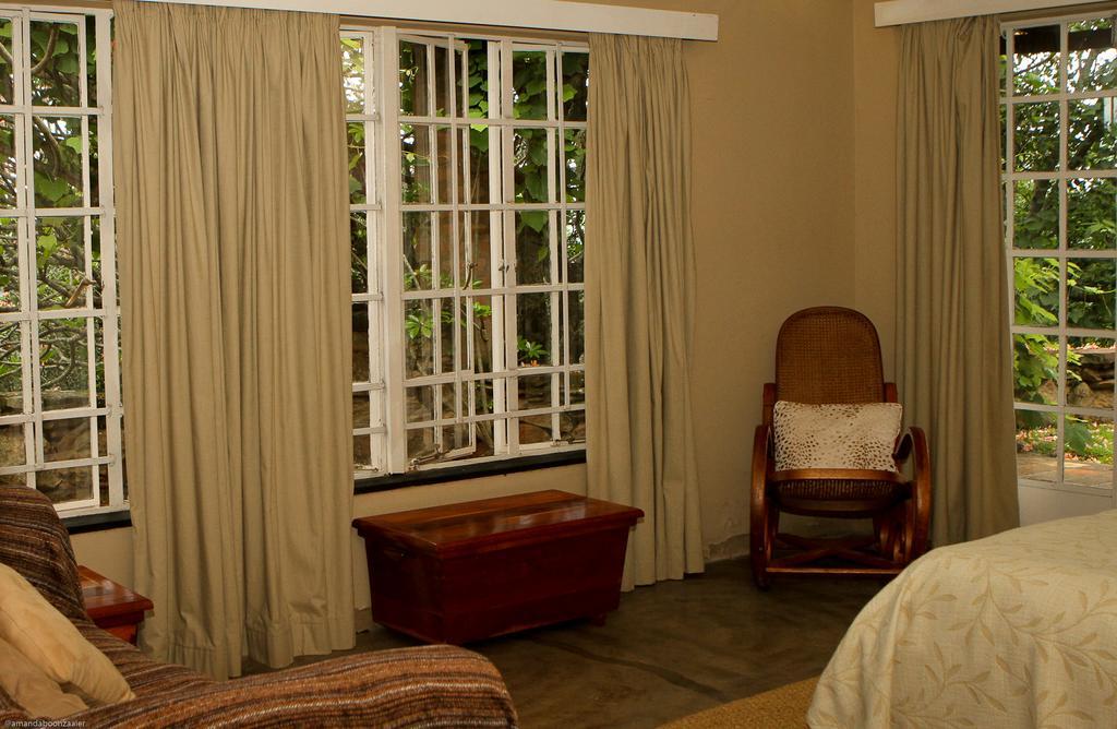 Down Gran'S Self-Catering Cottage Lobamba Exterior foto
